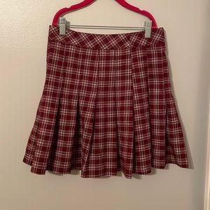 H&M maroon plaid skirt